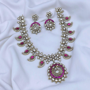 ORIGINAL MOISSANITE WITH JADAU STONE NECKLACE SET - Image 3